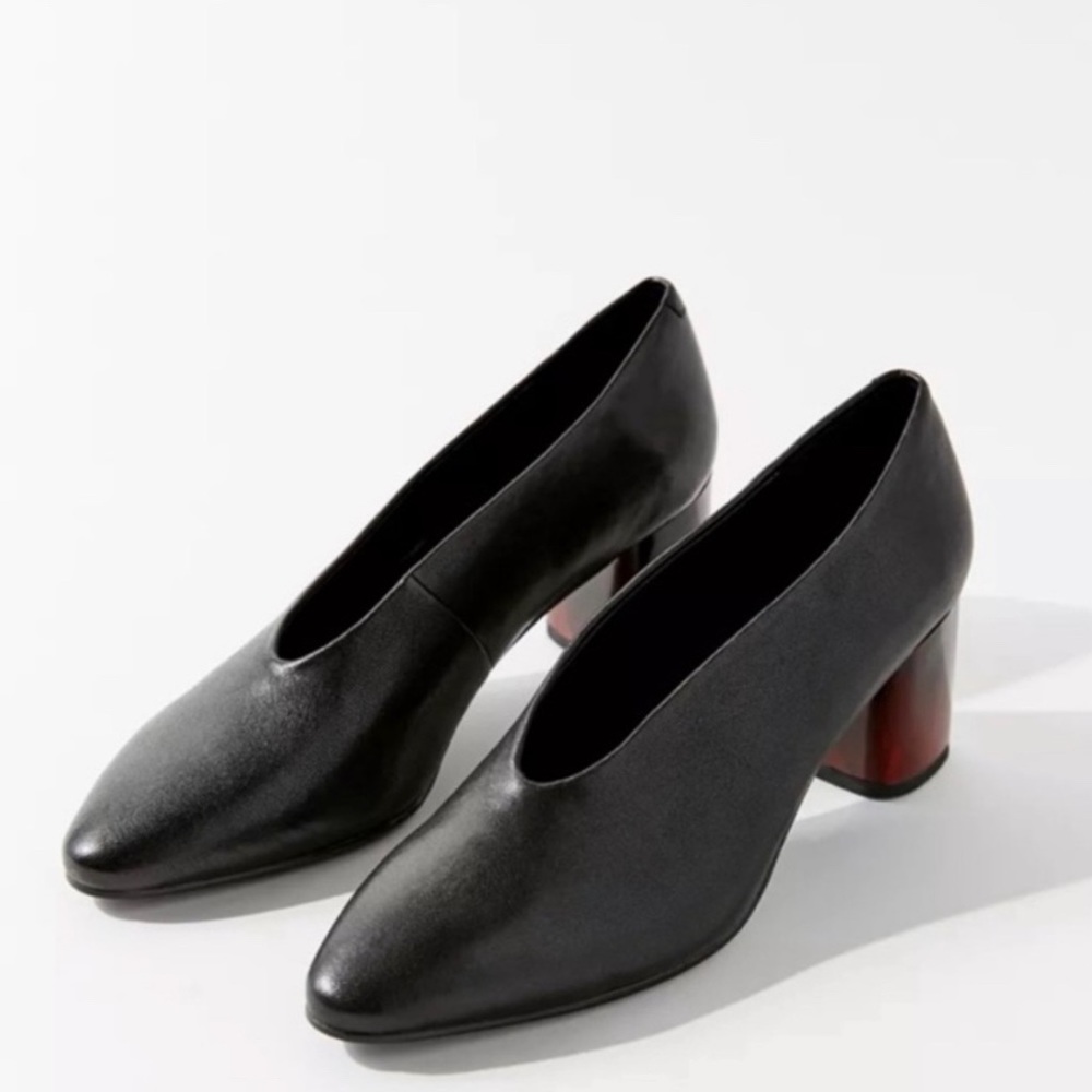 Vagabond Eve Black Pumps